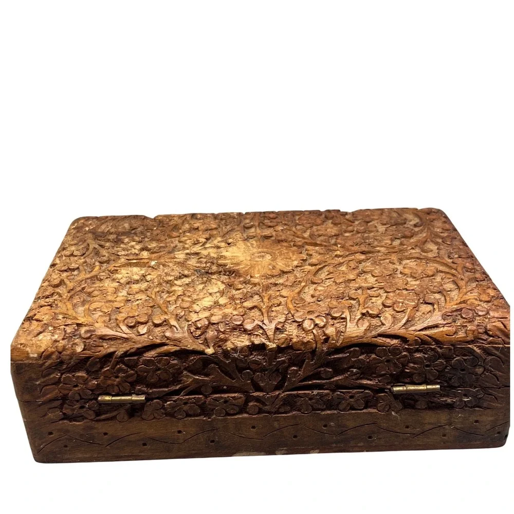 Vintage Handmade Carved Floral Design Wooden Jewelry Box Red‎ lining